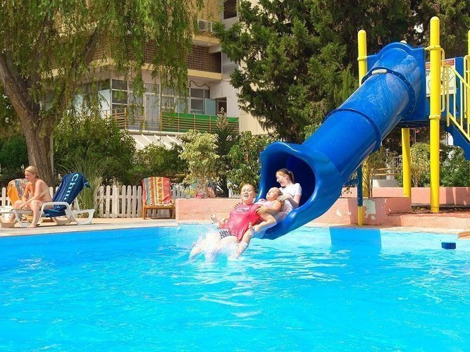Outdoor swimming pool Magic Villa Benidorm Hotel